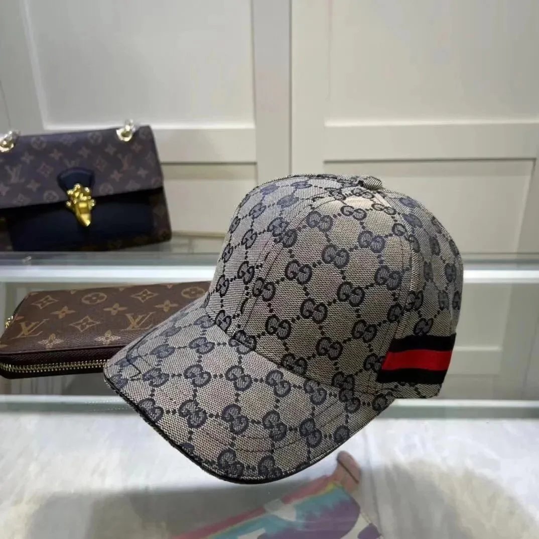 Baseballkappe mit Monogrammmuster und Trucker-Modelle