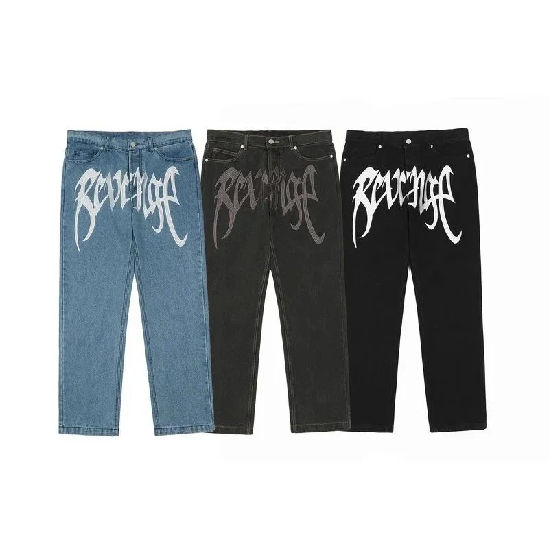 Revenge Straight-Leg Jeans mit Frontstickerei