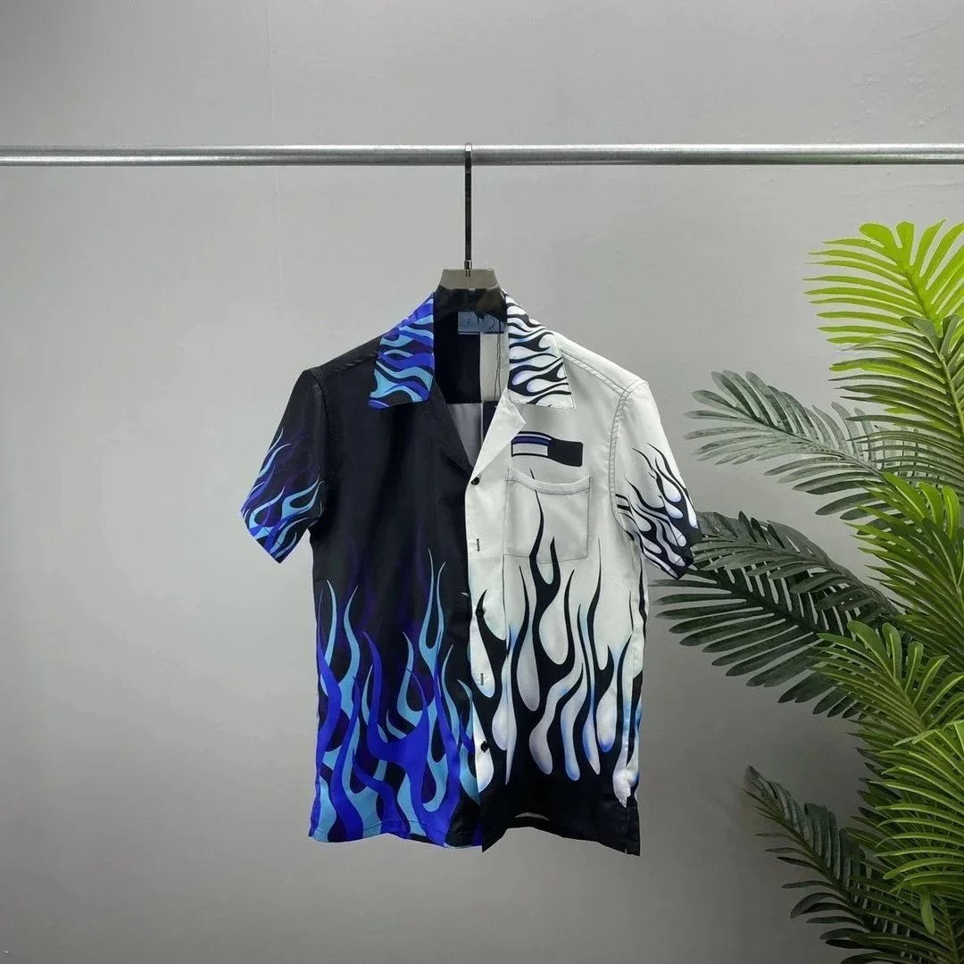 Prada Kurzarm-T-Shirts und gemusterte Oberteile