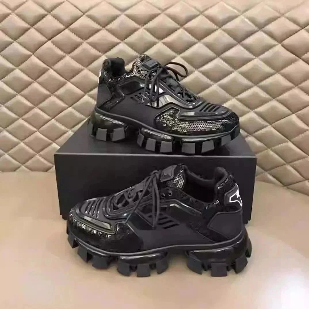 Prada Chunky-Sneaker mit markanter Profilsohle in Low-Top und High-Top