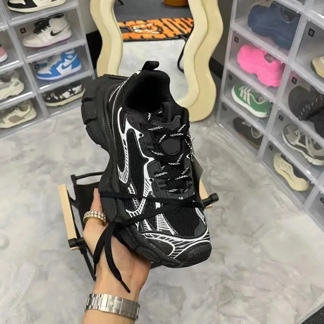 Balenciaga Runner Chunky Low-Top Sneakers
