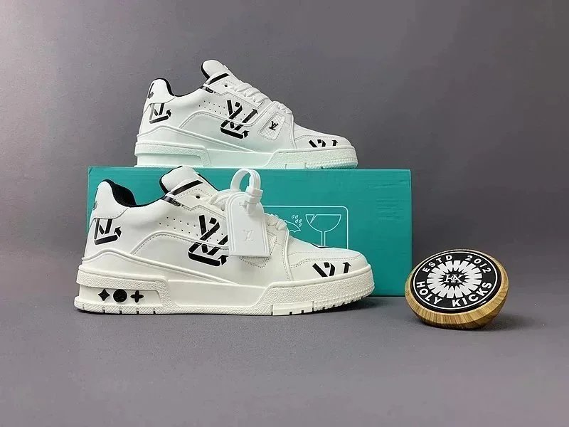 Louis Vuitton Trainer Low-Top Sneakers