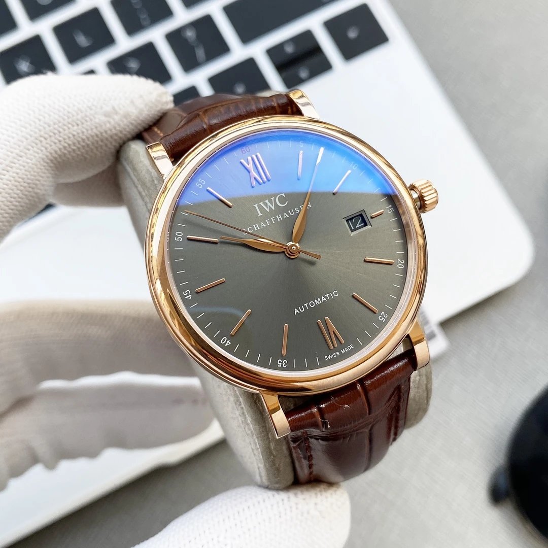 Reloj automático IWC Portofino con fecha y correa grabada