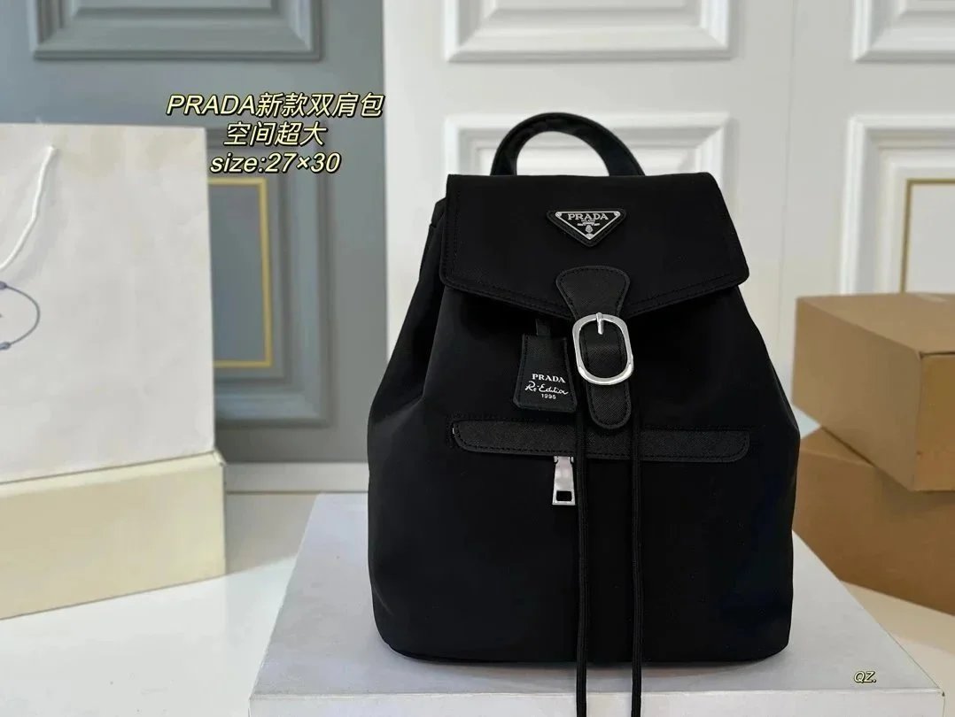 Prada Rucksäcke aus Textil mit Dreieckslogo
