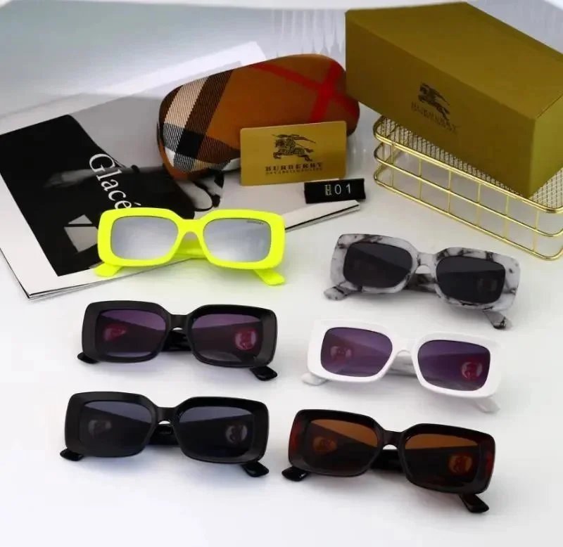 BURBERRY Fashion Sunglasses with Geometric Frames and Tinted Lenses