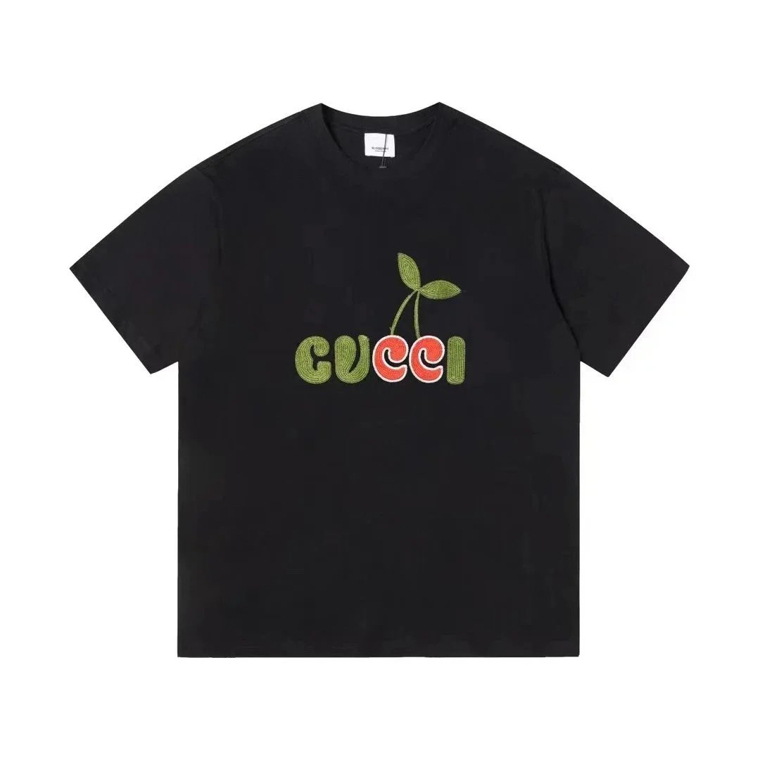 Tričko s krátkým rukávem, kulatým výstřihem a grafickým potiskem Gucci