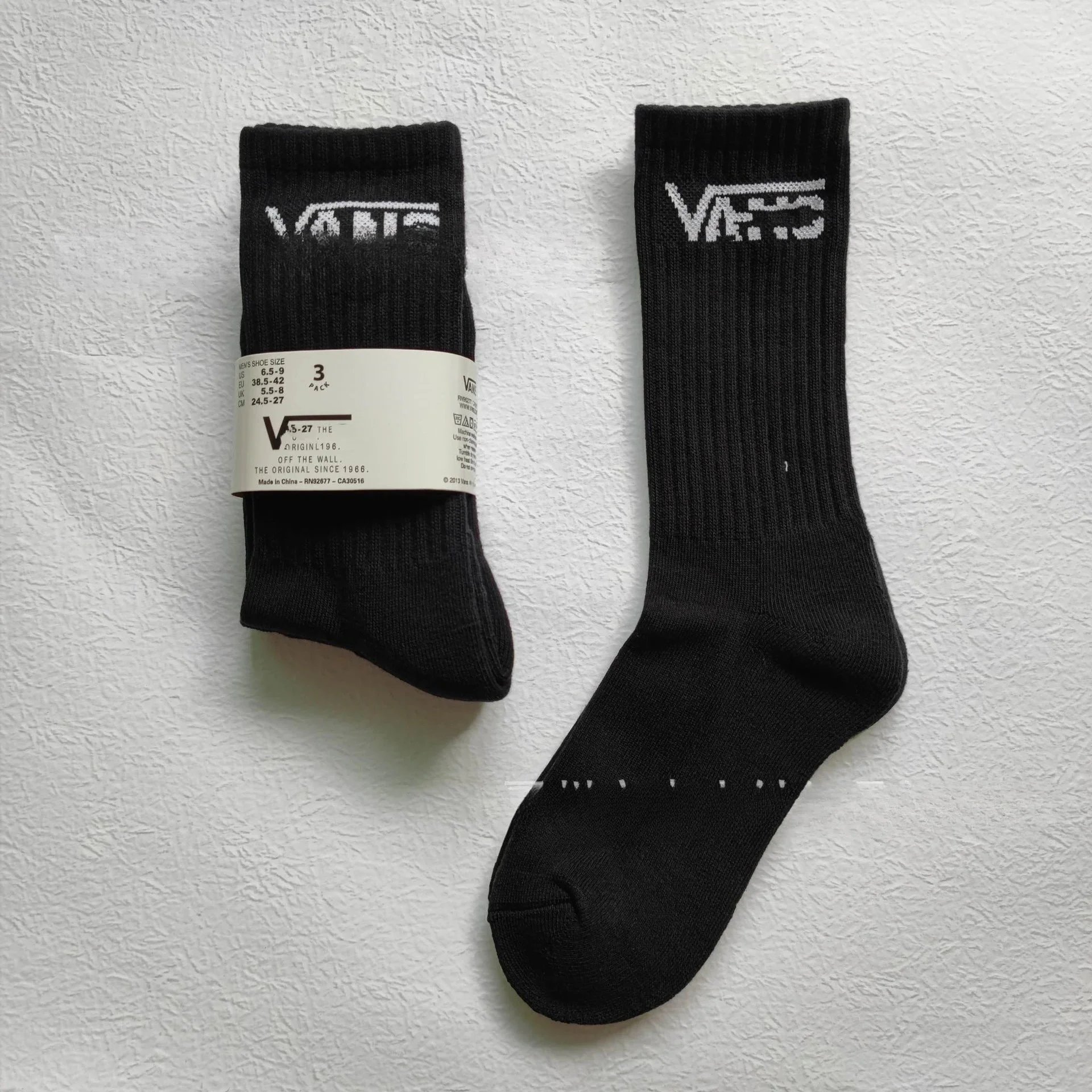 Chaussettes Vans montantes côtelées avec logo au revers