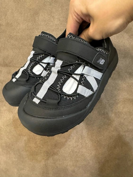 New Balance Kids' Closed-Toe Sandals with Hook-and-Loop Strap