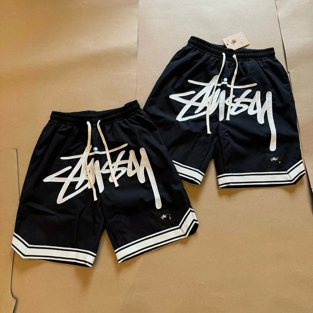 Stüssy černé plavkové kraťasy s vyšívaným podpisem