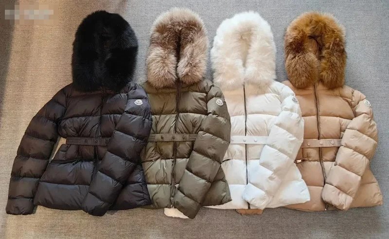 Prošívaná bunda Moncler — Prošívání · Kapuce