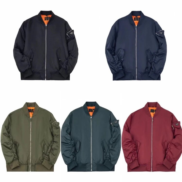 Giacca Prada — collo alto · Chiusura con zip