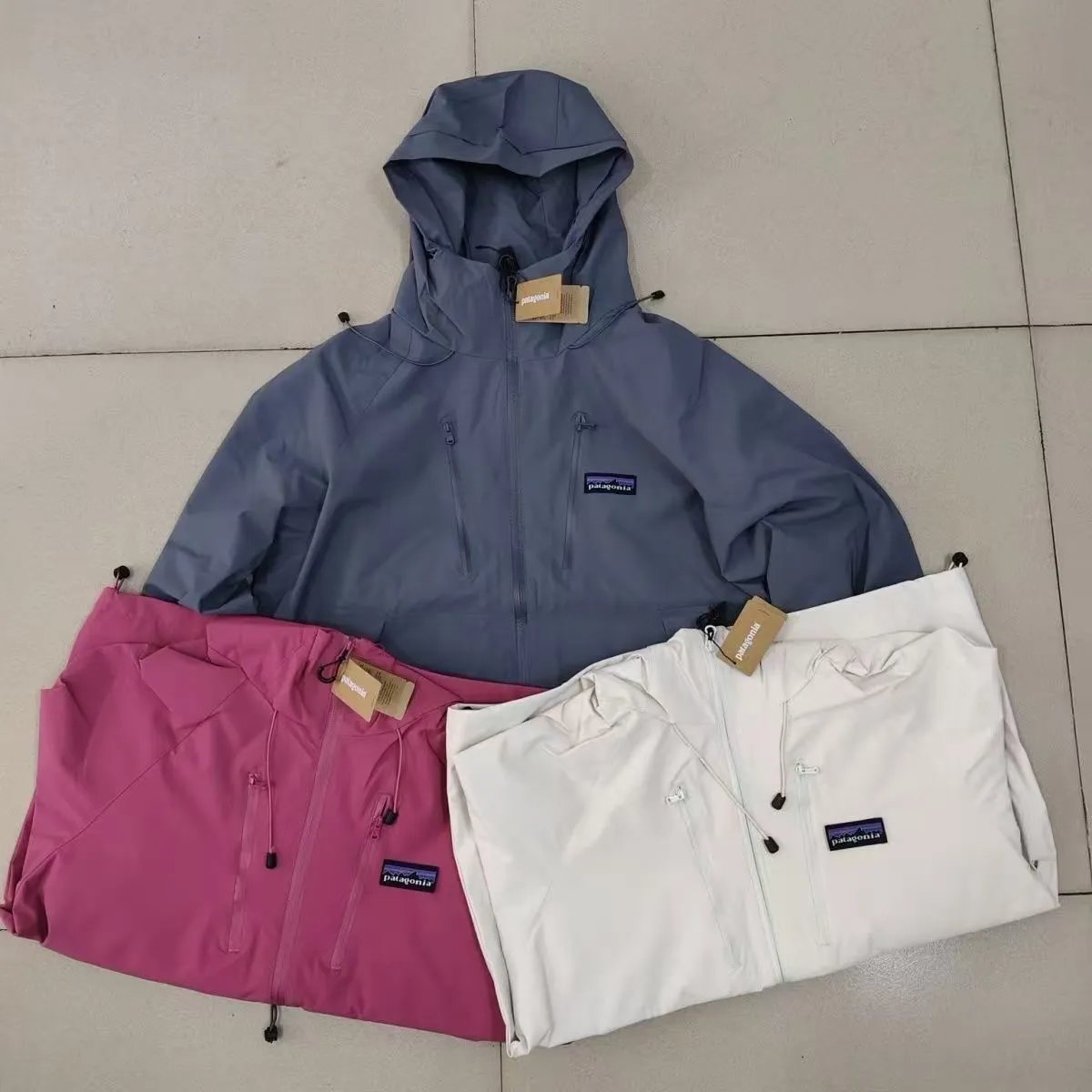 سويت شيرت بغطاء رأس Patagonia — غطاء رأس · إغلاق بسحاب