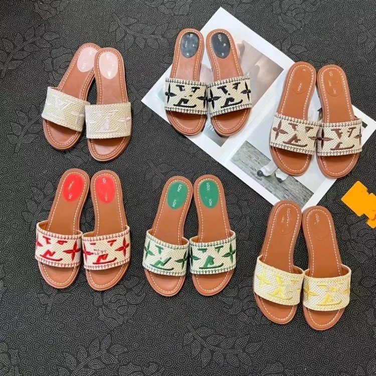 Louis Vuitton sandalen — Bandjesontwerp · Gesp