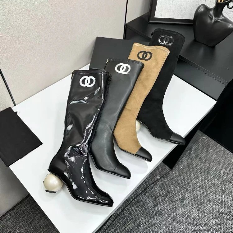 boots Chanel — tall shaft · round-toe