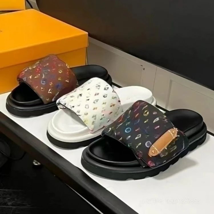 slide sandals Louis Vuitton — wide strap · open-toe