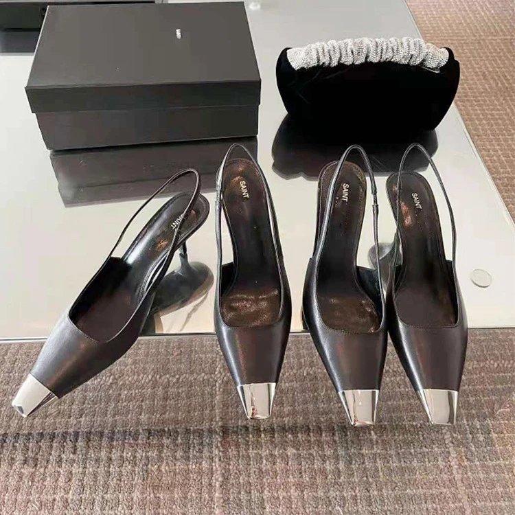 High Heels — Fersenriemen · Spitze Zehenpartie
