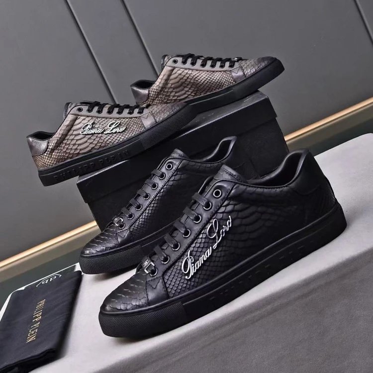 Sneakersy Philipp Plein — Sznurowanie · Wysoka cholewka