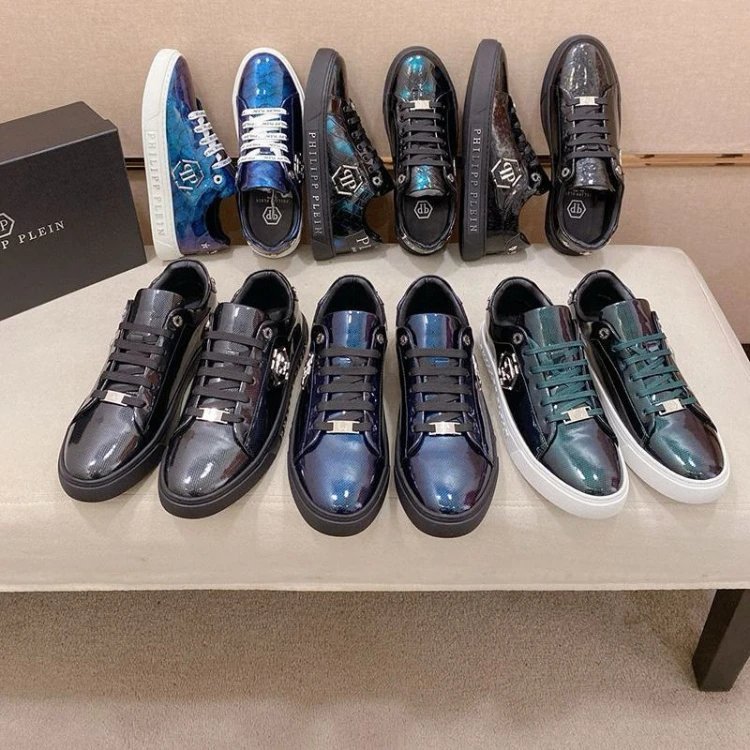 Sneakersy Philipp Plein — Sznurowanie · powierzchnia o błyszczącym wyglądzie