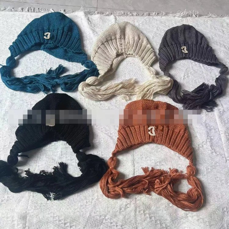 قبعة تريكو بأذنين وشرابات طويلة بخمسة ألوان — One Size Fits All