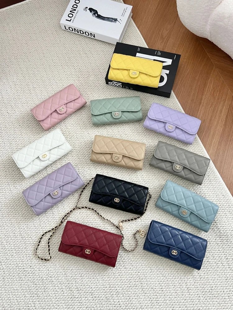Chanel bag — chain strap · quilted