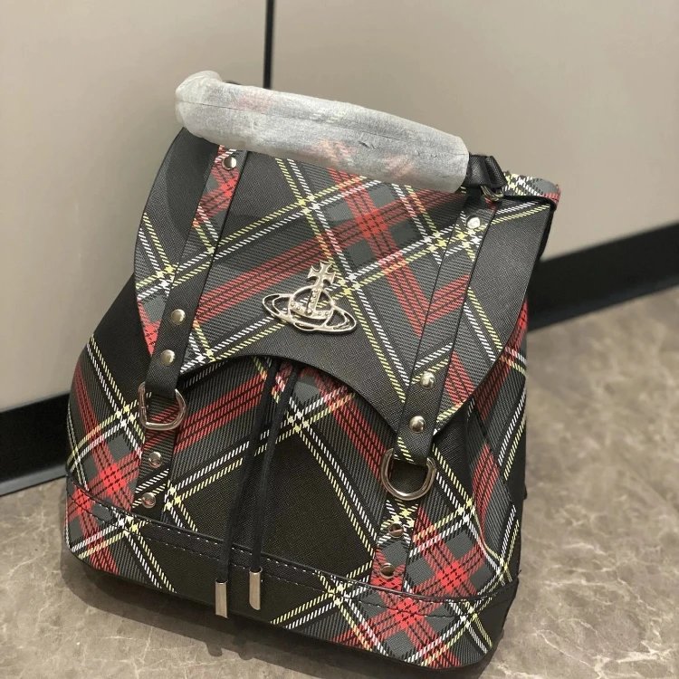 Mochila de cuadros con emblema orbital y cierre fruncido