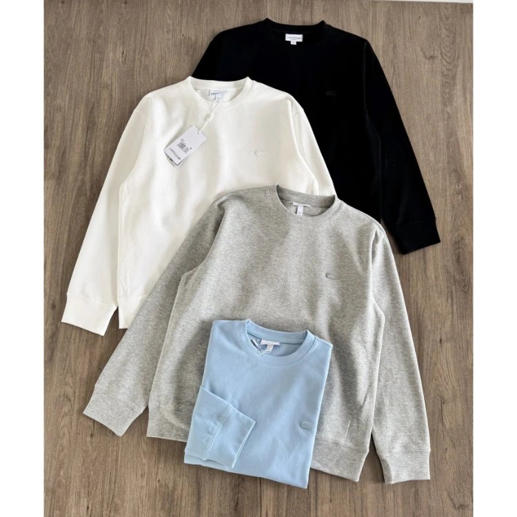 سويت شيرت Lacoste — ياقة مستديرة · شعار صغير