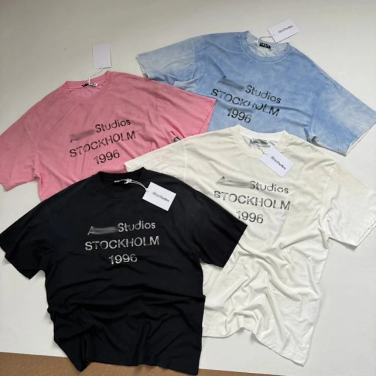 Tričko Acne Studios — Nápisy · Kulatý výstřih