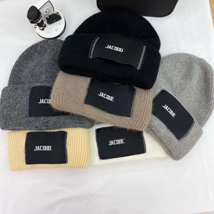 Jacquemus Strickmütze — Rippstruktur · Bündchen