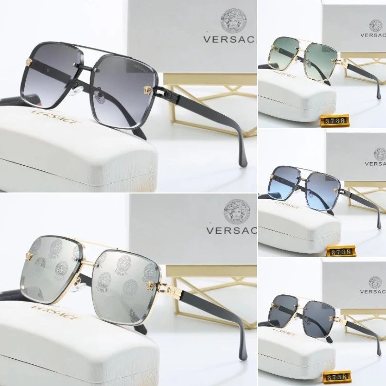 Versace sluneční brýle, hranaté, v kovové obrubě s Medúzou v rozích