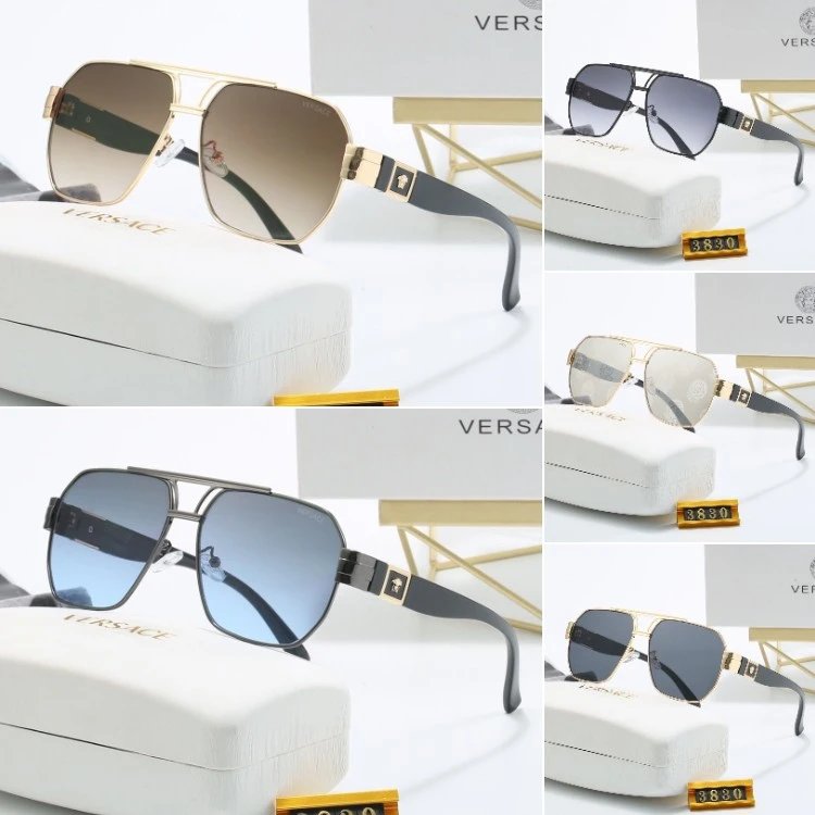 Versace hranaté aviator sluneční brýle se zlatou plaketou s profilem