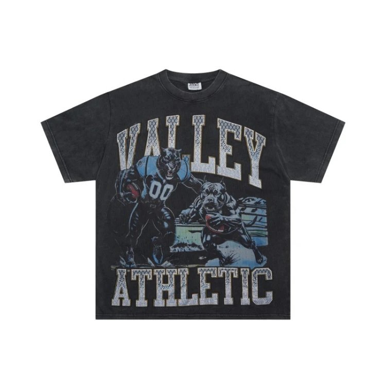 t-shirt — graphic print · short-sleeved