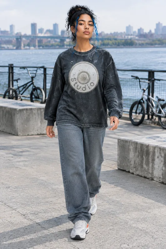 Kombinace: Mikina Acne Studios a Šněrovací Tenisky Nike M2K · Lucía