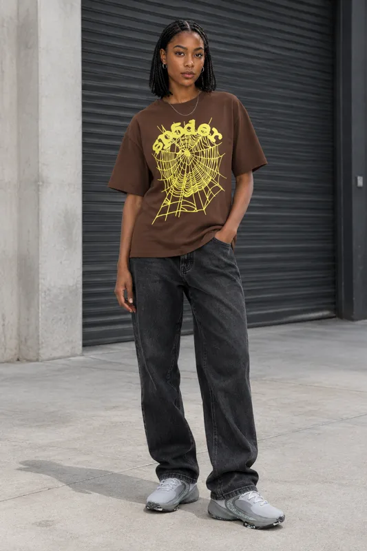 Outfit met Sp5der T-shirt met korte en Nike Zoom Freak 4 lage · Imani