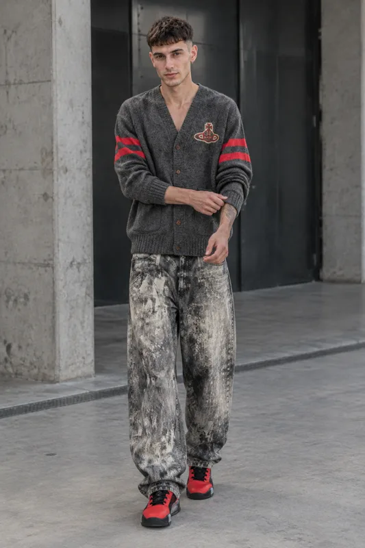 cardigan Vivienne Westwood, Grey Wide-Leg Jeans & Jordan 38 Mid-Top Lace-Up outfit · Enzo