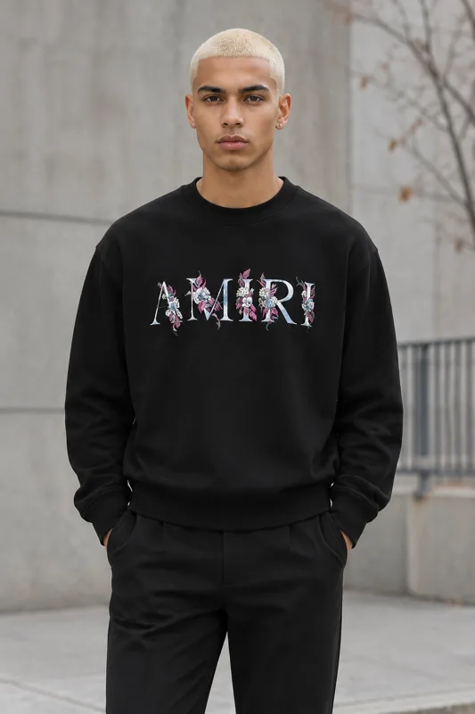 Look avec Sweatshirt à col ras-du-cou Amiri avec logo · Nico